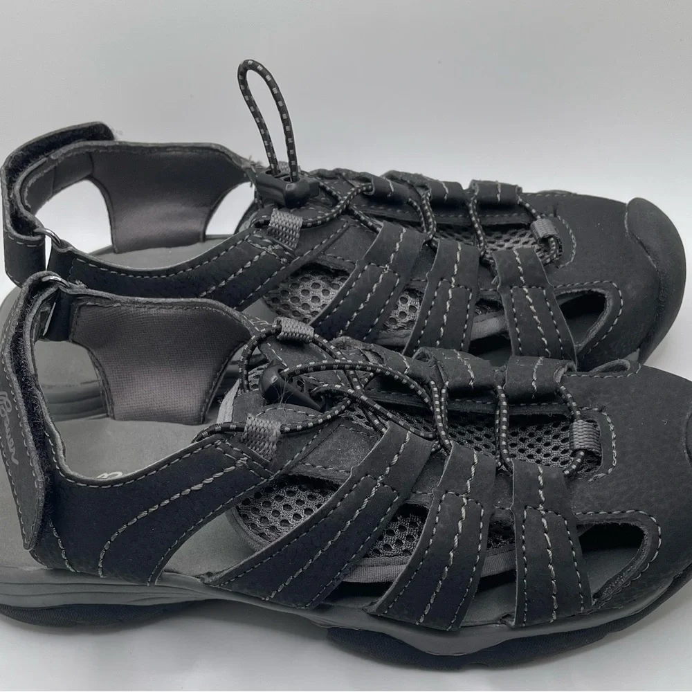 Eddie Bauer Boys Size 2 Cinch Cord Athletic Hiking Sandals Sport Shoes NWOT